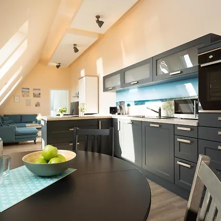 Apartment Deck 2 Roose *